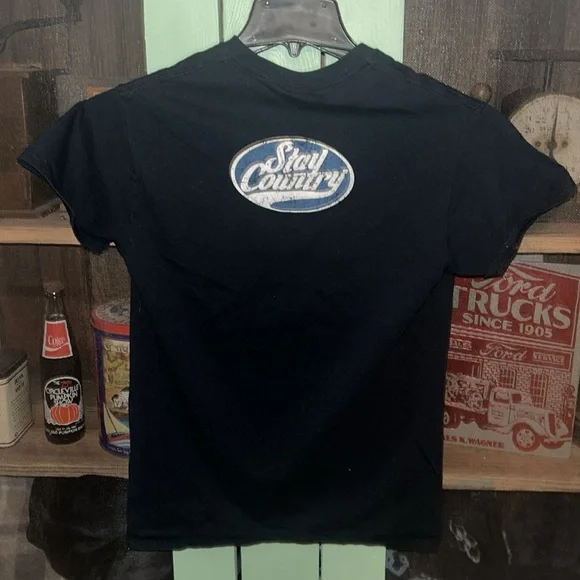 Dustin lynch concert tee - Picture 3 of 3